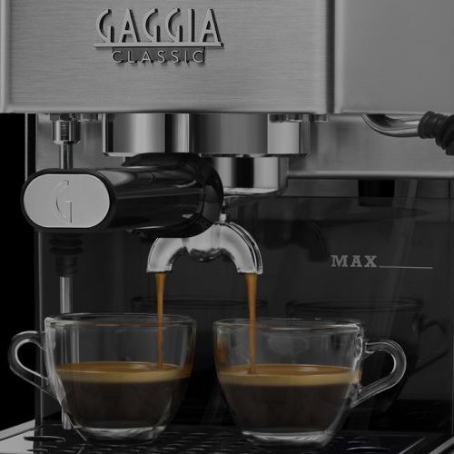Bambino Plus vs Gaggia CLASSIC E24: Honest Review 5 Gaggia CLASSIC E24 espresso extraction